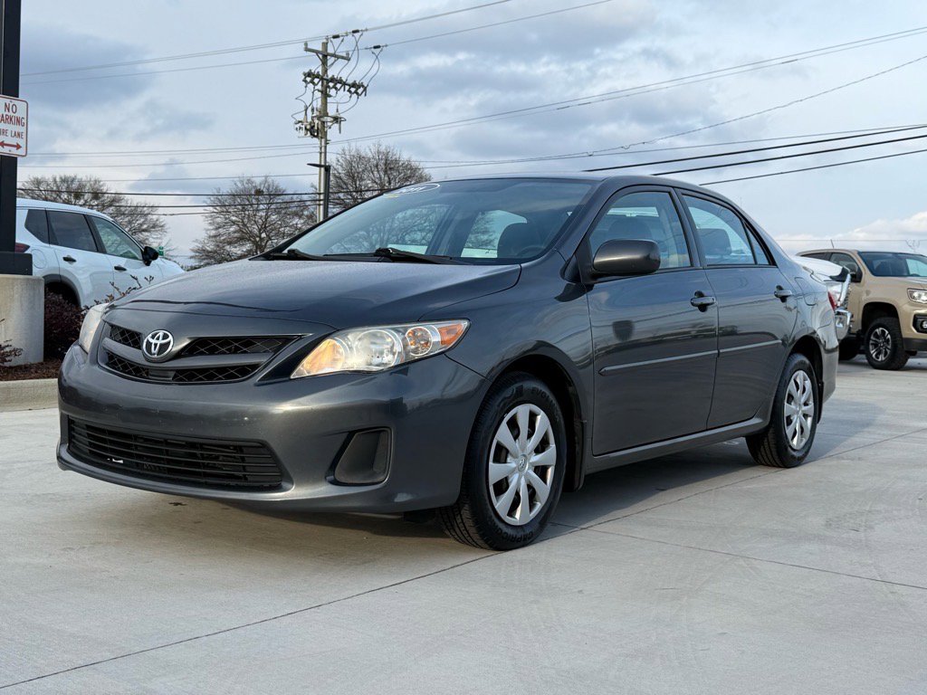 2011 Toyota Corolla LE's photo