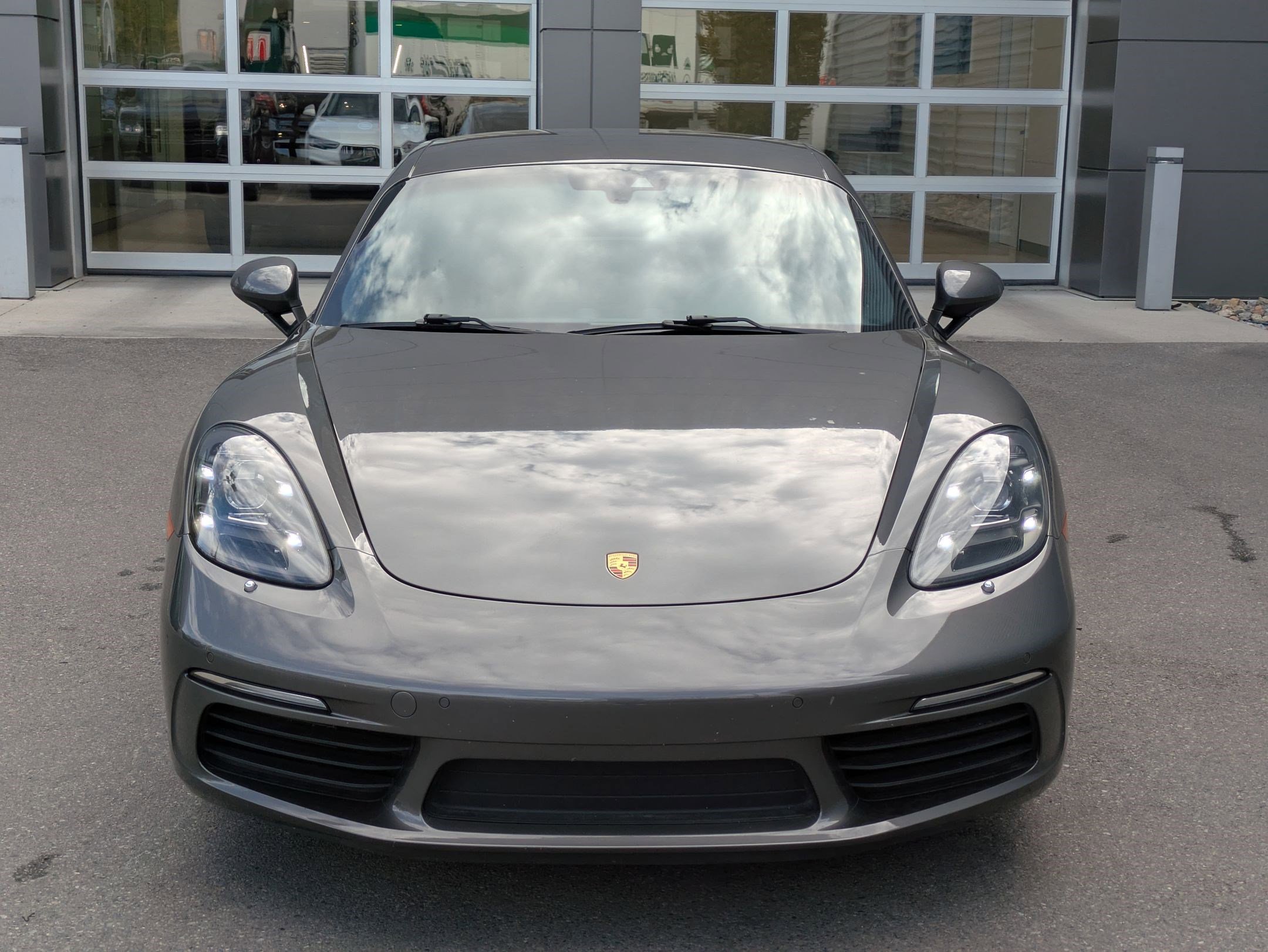 2019 Porsche Cayman T photo 9