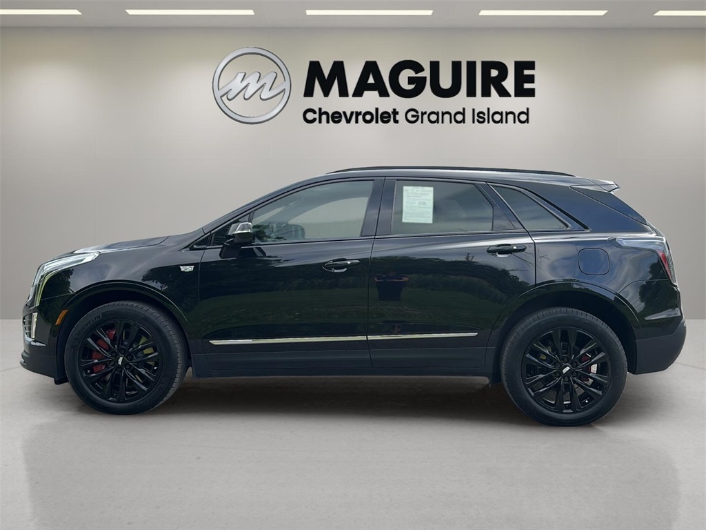 2023 Cadillac XT5 Sport photo 2
