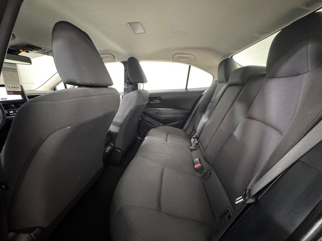 2023 Toyota Corolla LE photo 19