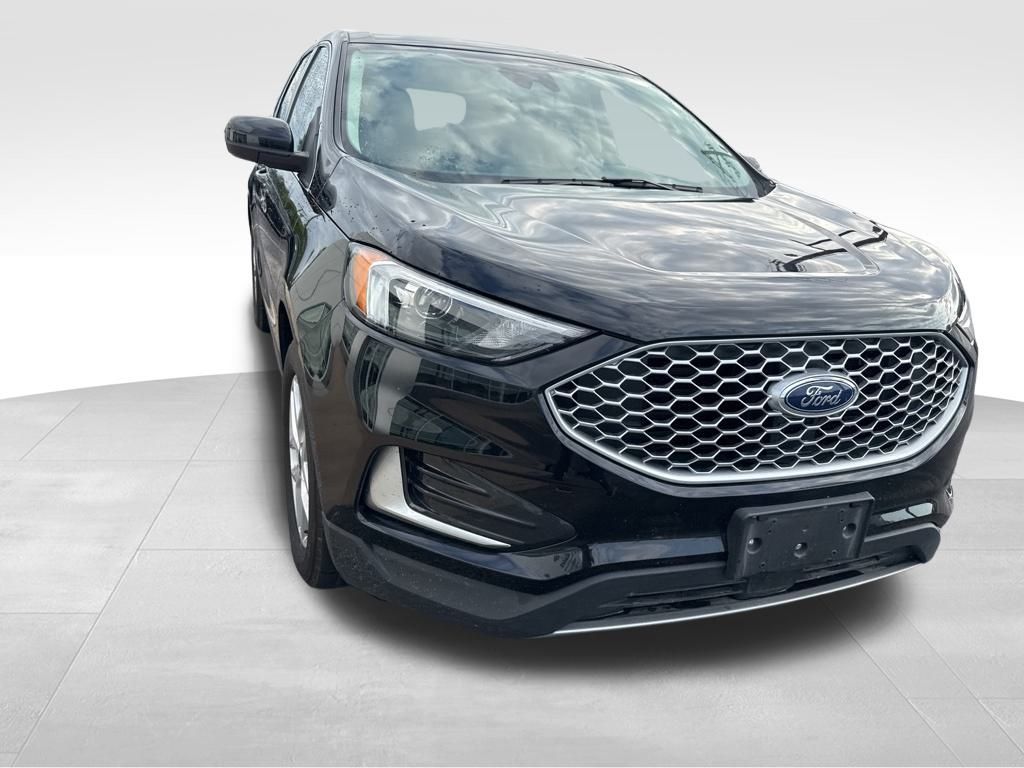 2024 Ford Edge SEL photo 5