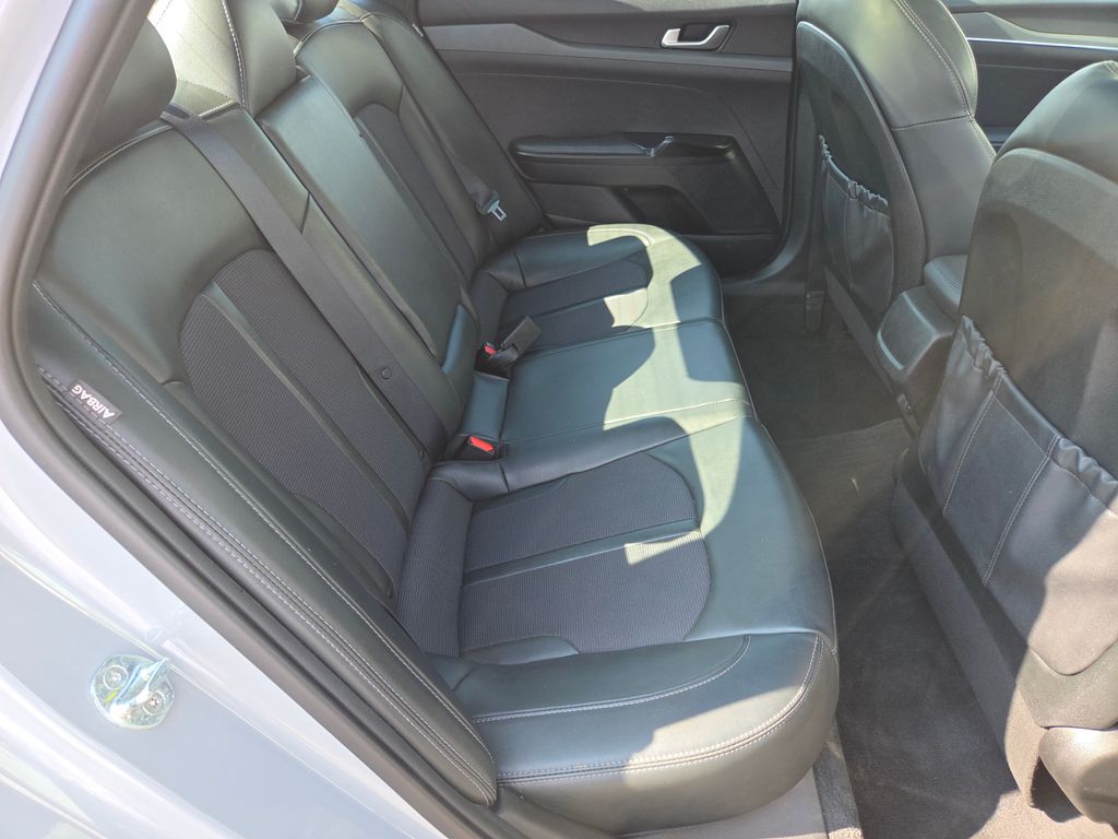 2022 Kia K5 GT-Line photo 20