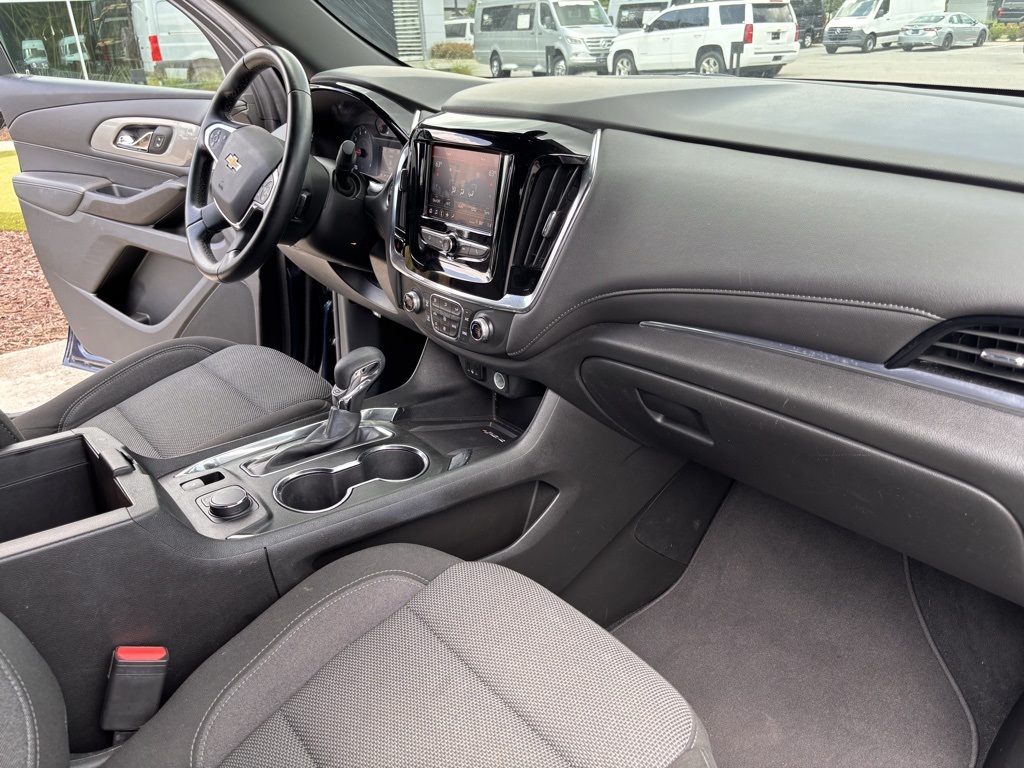 2023 Chevrolet Traverse Cloth 1LT photo 28