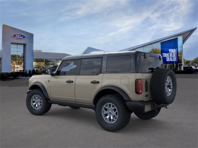 2025 Ford Bronco Badlands photo 2