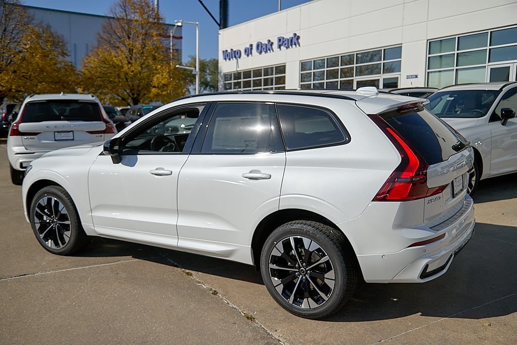 2026 VOLVO XC60 - Image 6