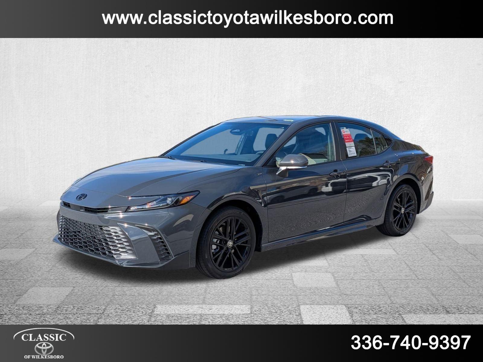 2026 Toyota Camry SE's photo