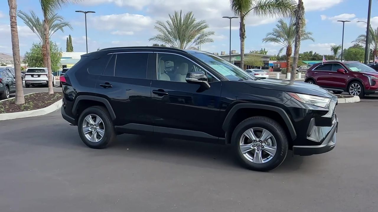 2022 Toyota RAV4 XLE photo 48