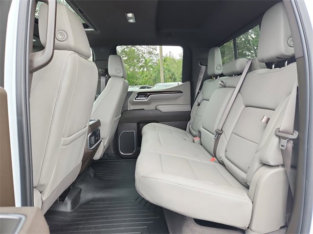 2025 Gmc Sierra 1500 SLT photo 8
