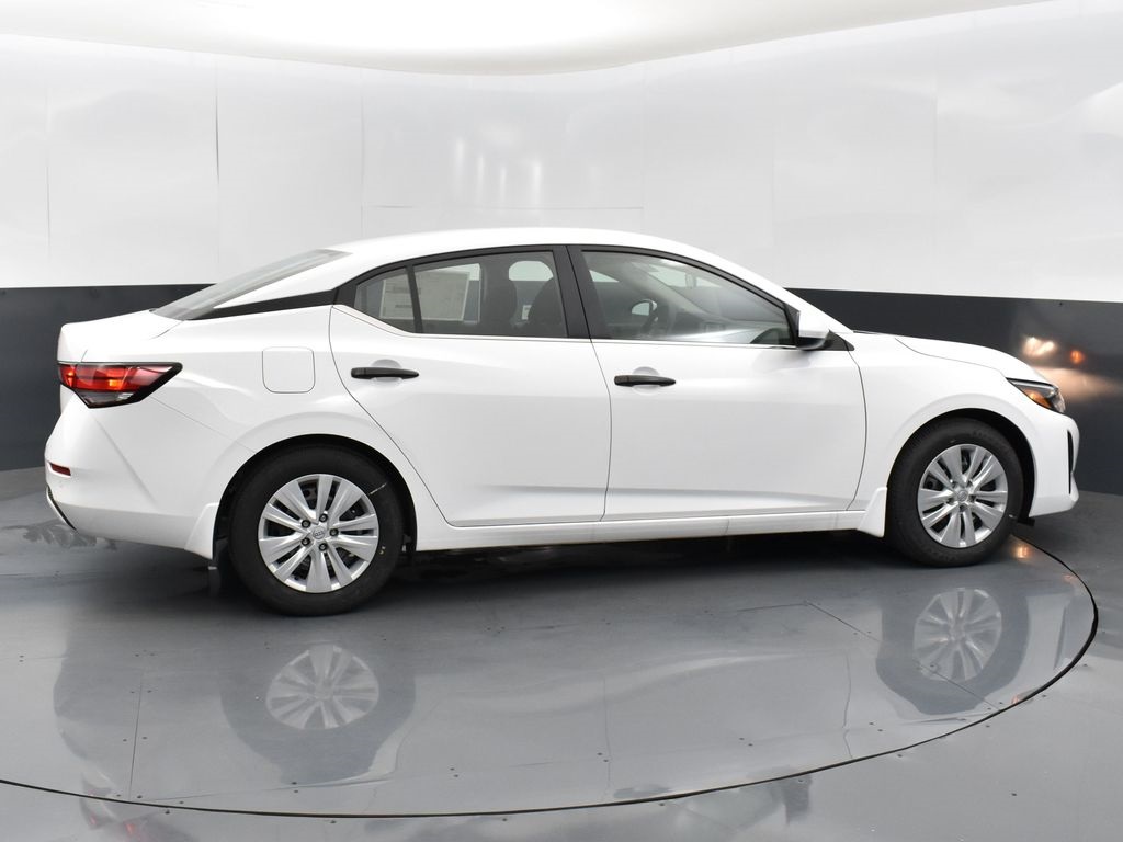 2025 Nissan Sentra S photo 3