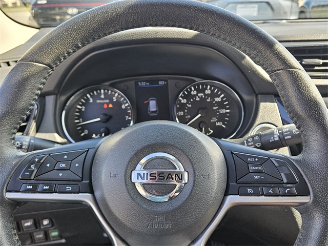 2019 Nissan Rogue SV photo 22
