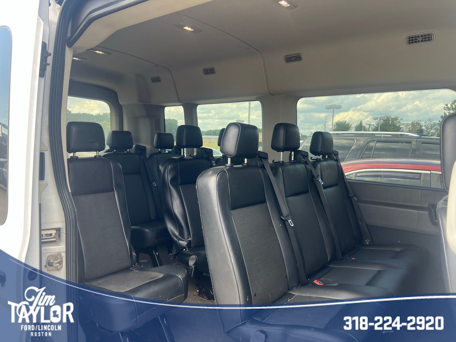 2022 Ford Transit photo 3