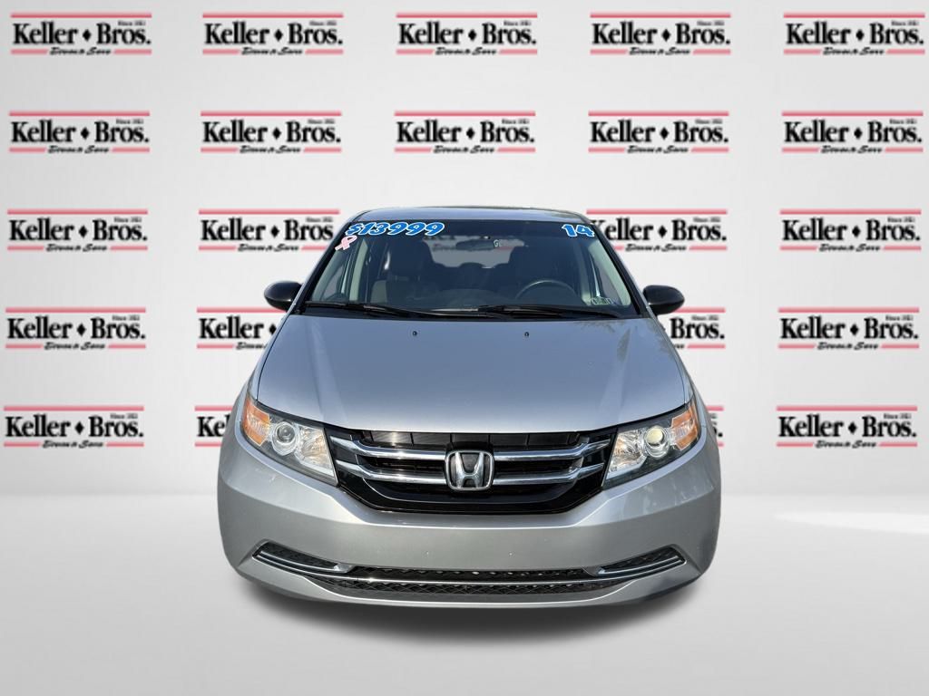 2014 Honda Odyssey LX photo 2