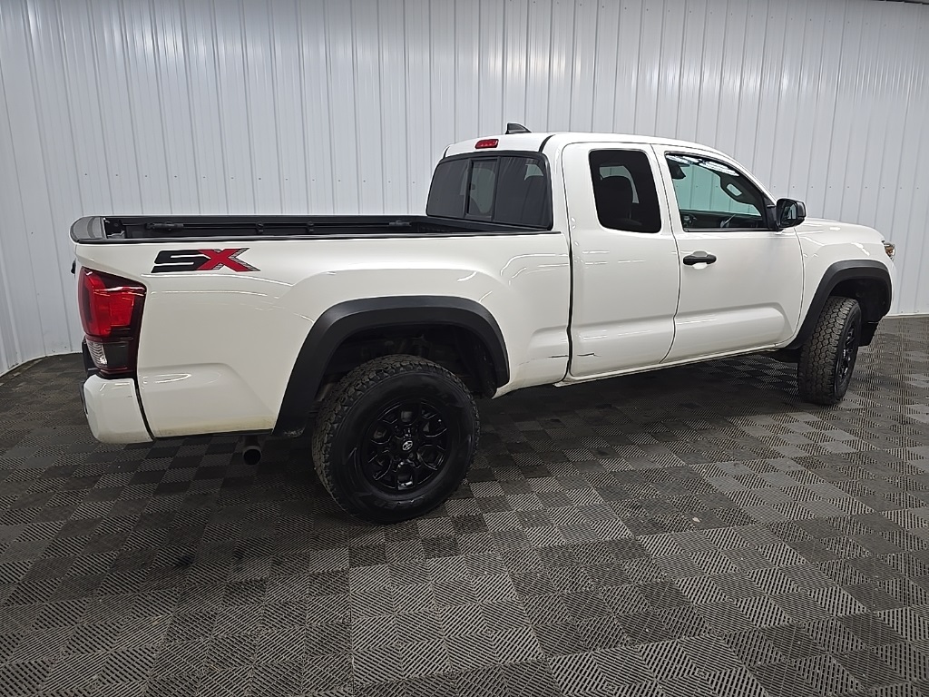 2020 Toyota Tacoma SR 4x4 Access Cab photo 3