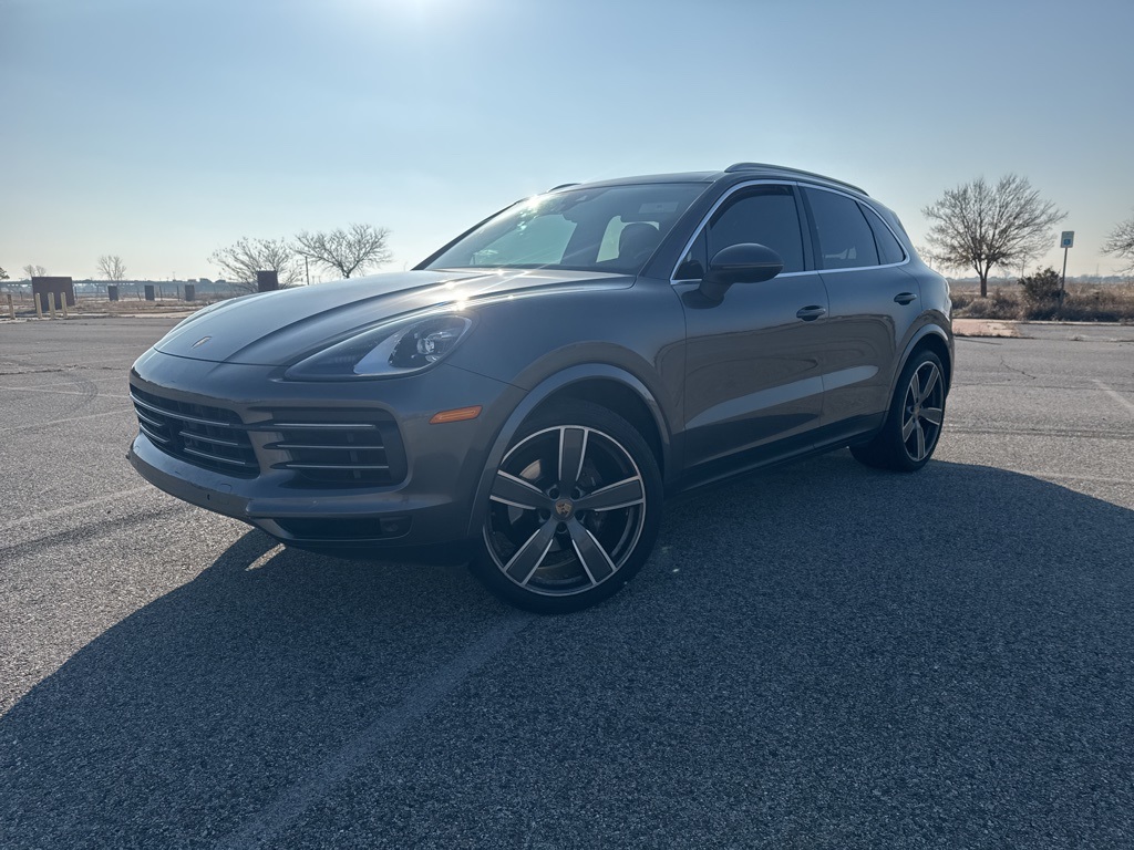 2020 Porsche Cayenne Base's photo