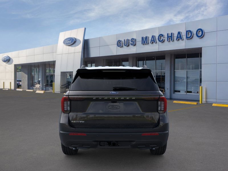 2025 Ford Explorer photo 3