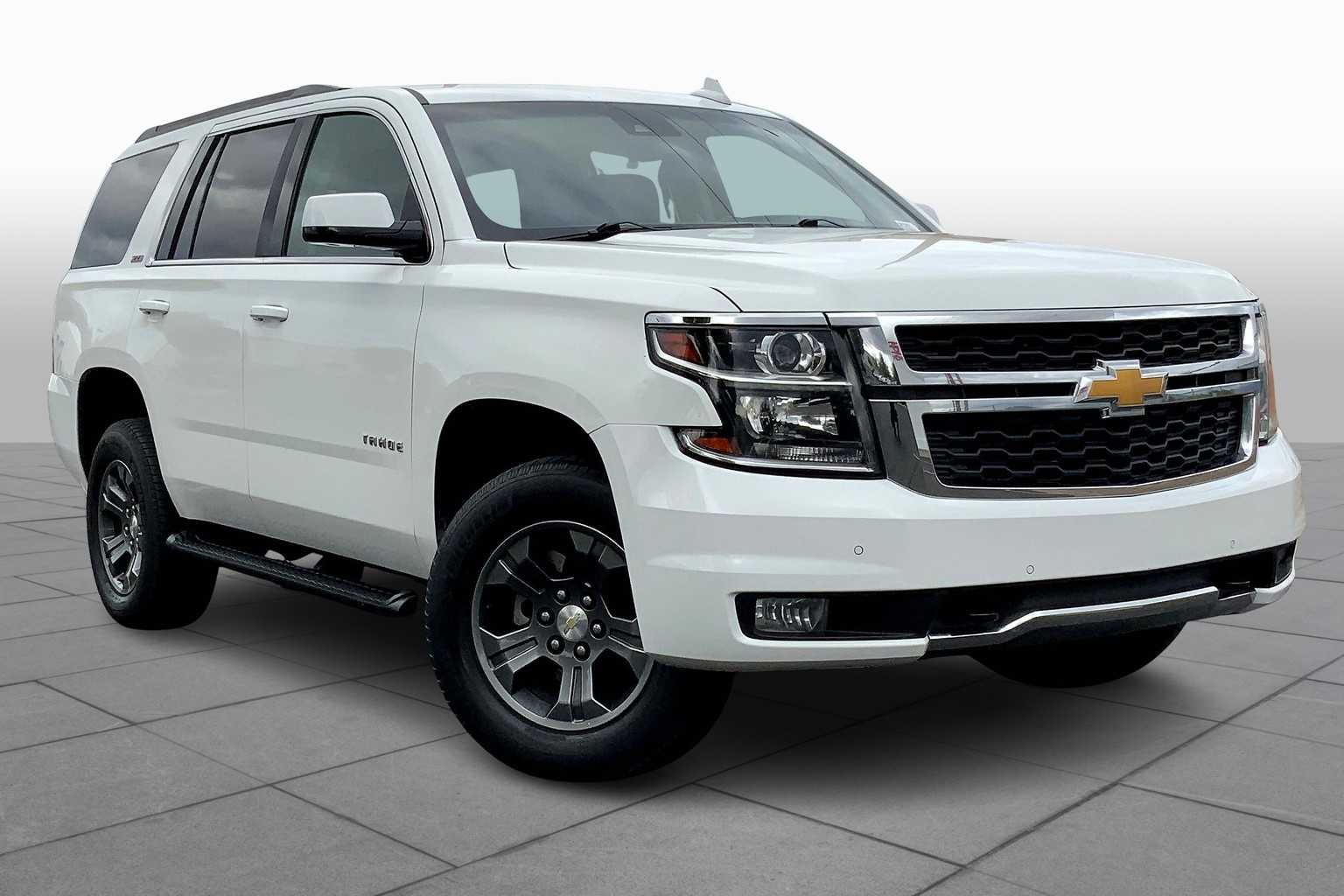 2018 Chevrolet Tahoe LT photo 2