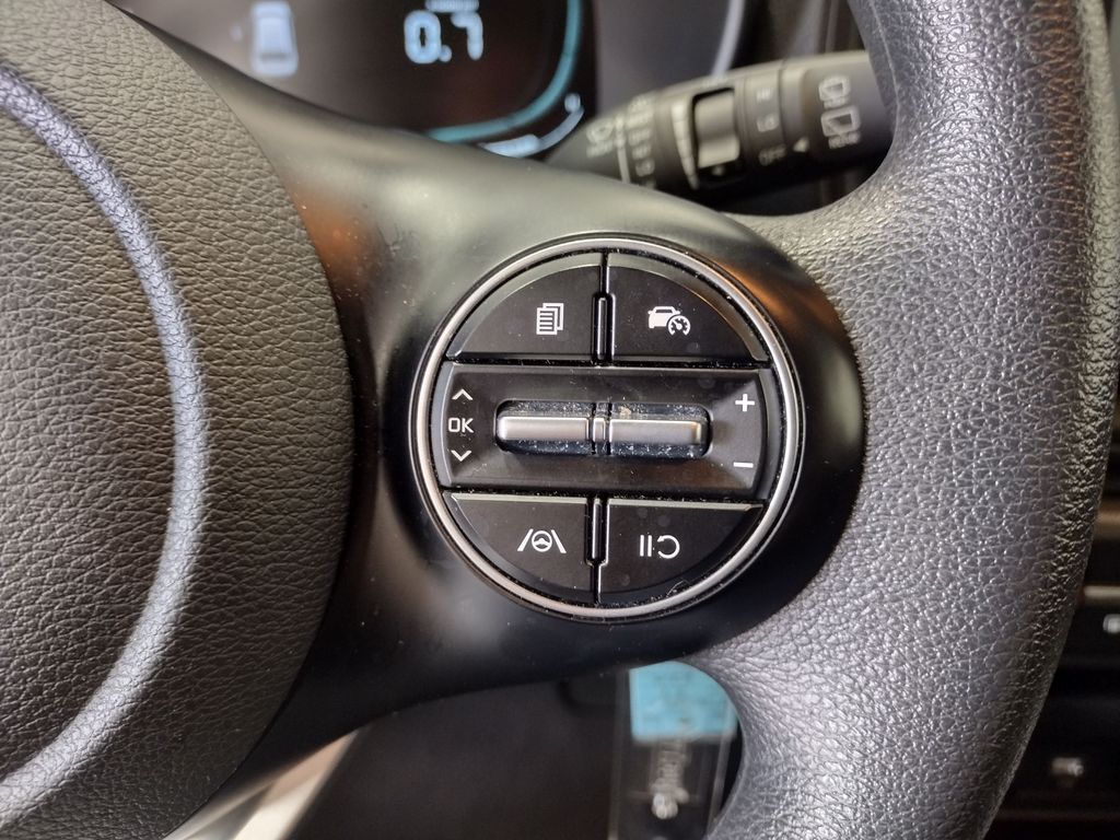 2023 Kia Soul LX photo 23