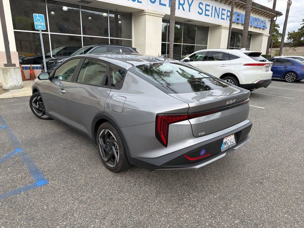2025 Kia K4 EX photo 4