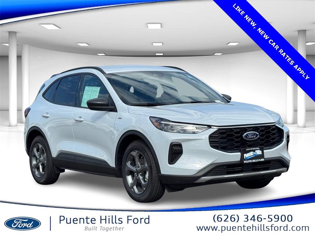 2025 Ford Escape ST-Line's photo