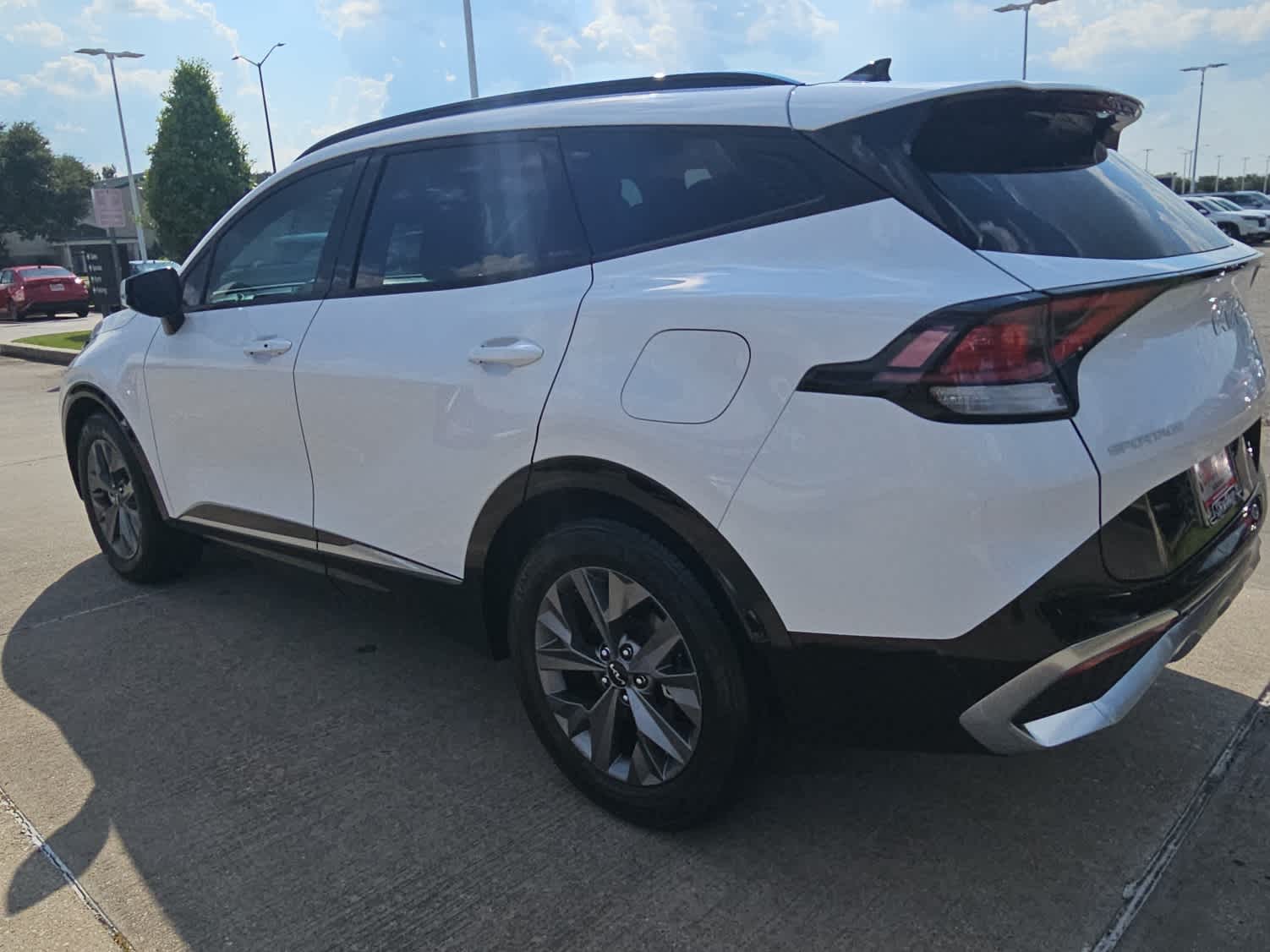 2023 Kia Sportage SX photo 4