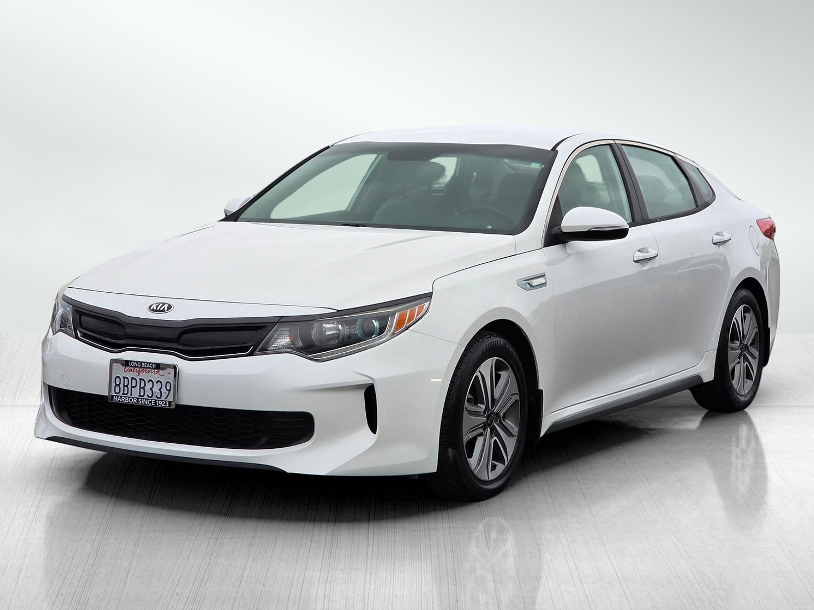 2017 Kia Optima Hybrid EX photo 2
