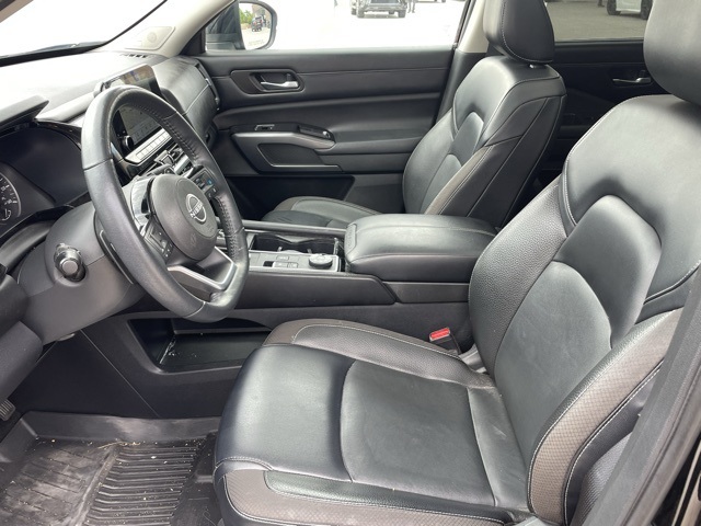 2022 Nissan Pathfinder SL photo 9