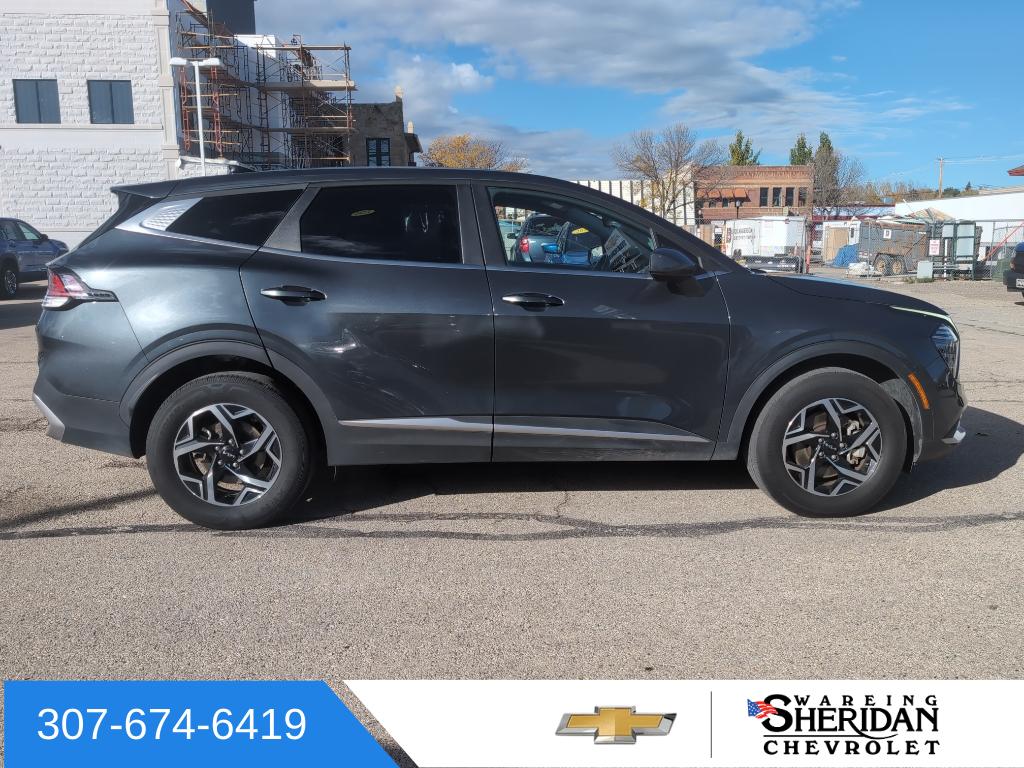 2024 Kia Sportage LX photo 3