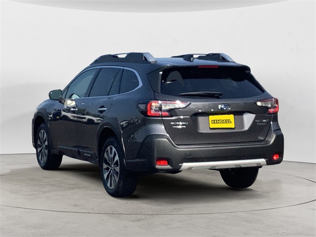 2025 Subaru Outback Touring photo 3