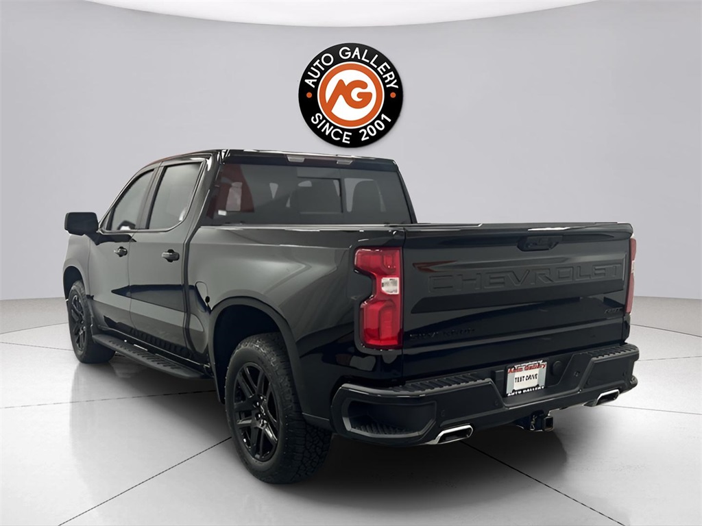 2023 Chevrolet Silverado 1500 RST photo 4