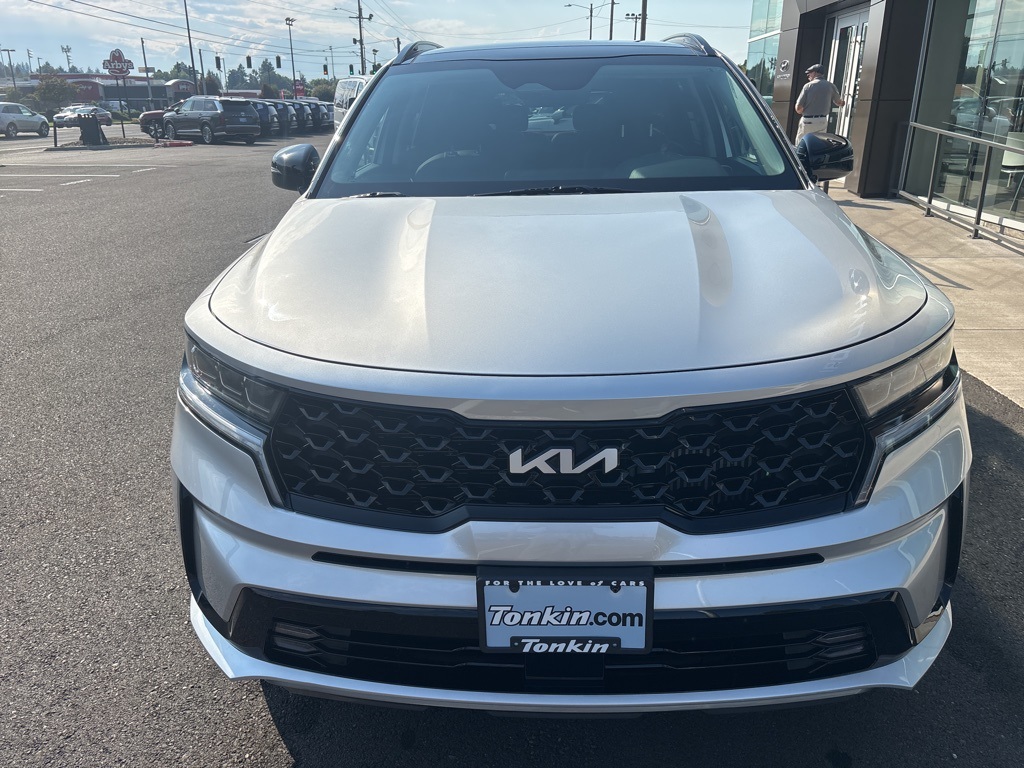 2022 Kia Sorento SX photo 2