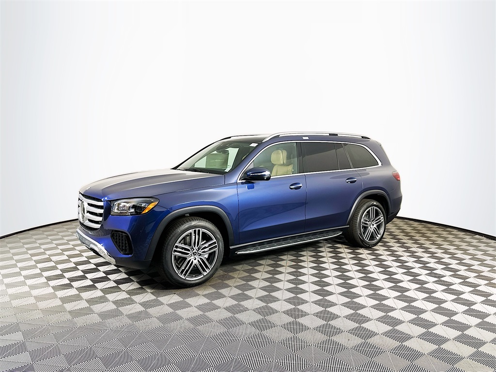 2026 Mercedes Benz GLS 450 4MATIC photo 2
