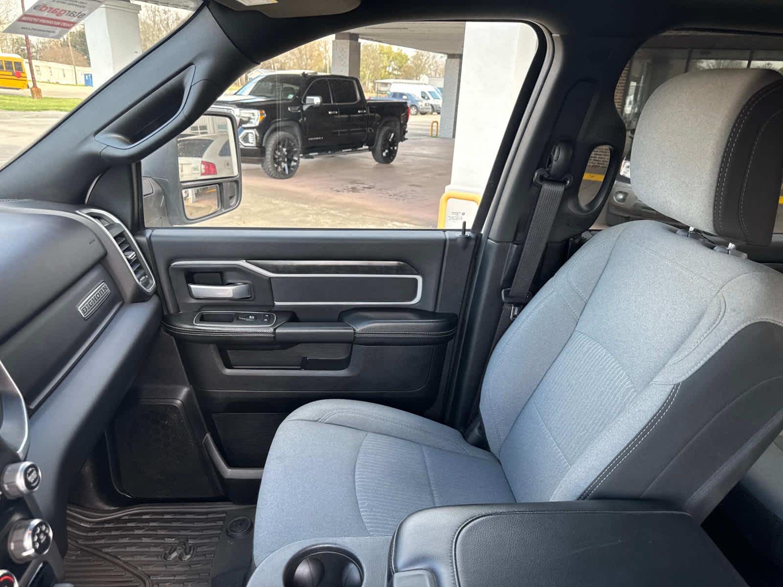 2024 Ram 3500 Big Horn photo 32