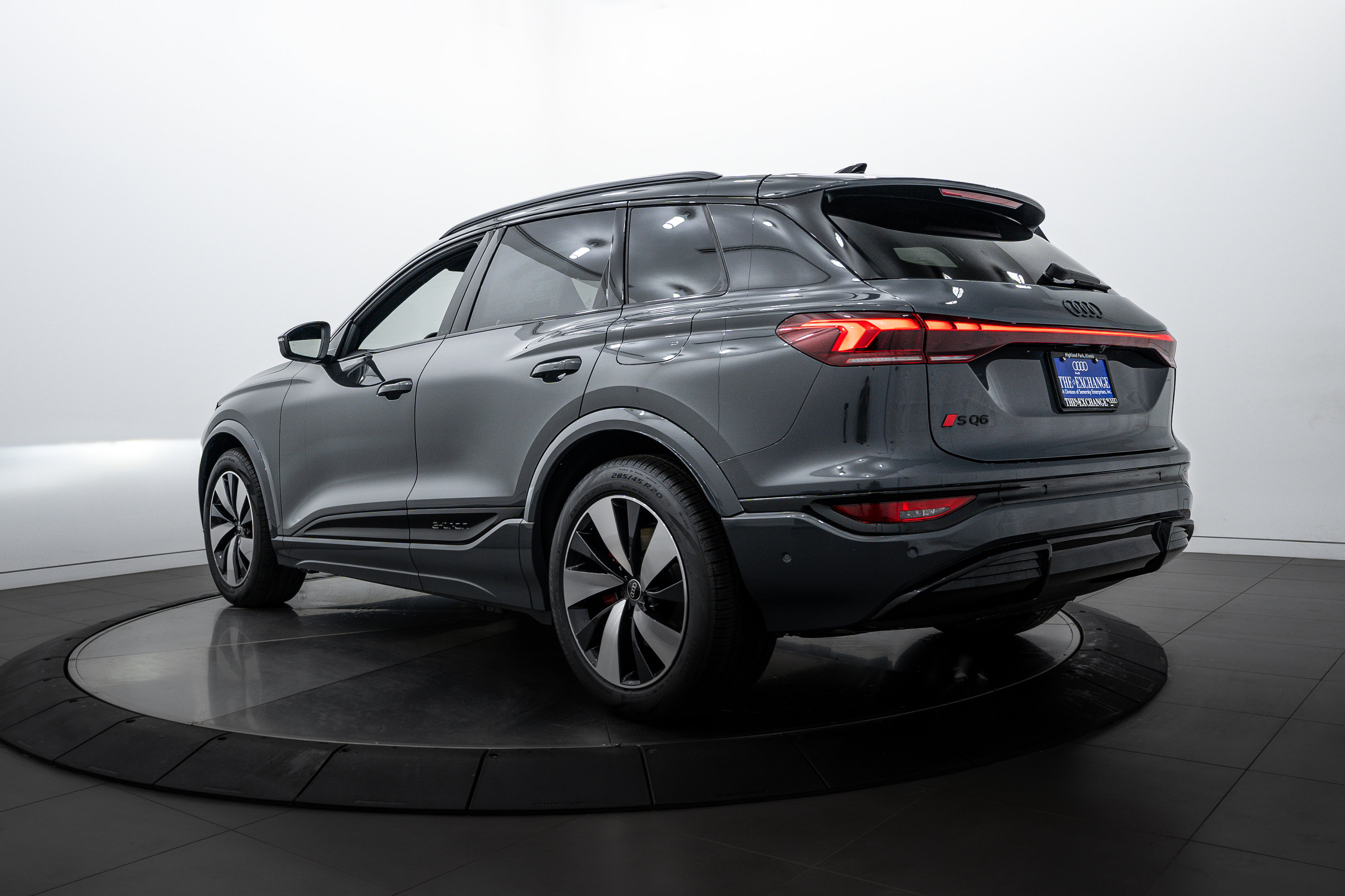 2025 Audi SQ6 photo 5