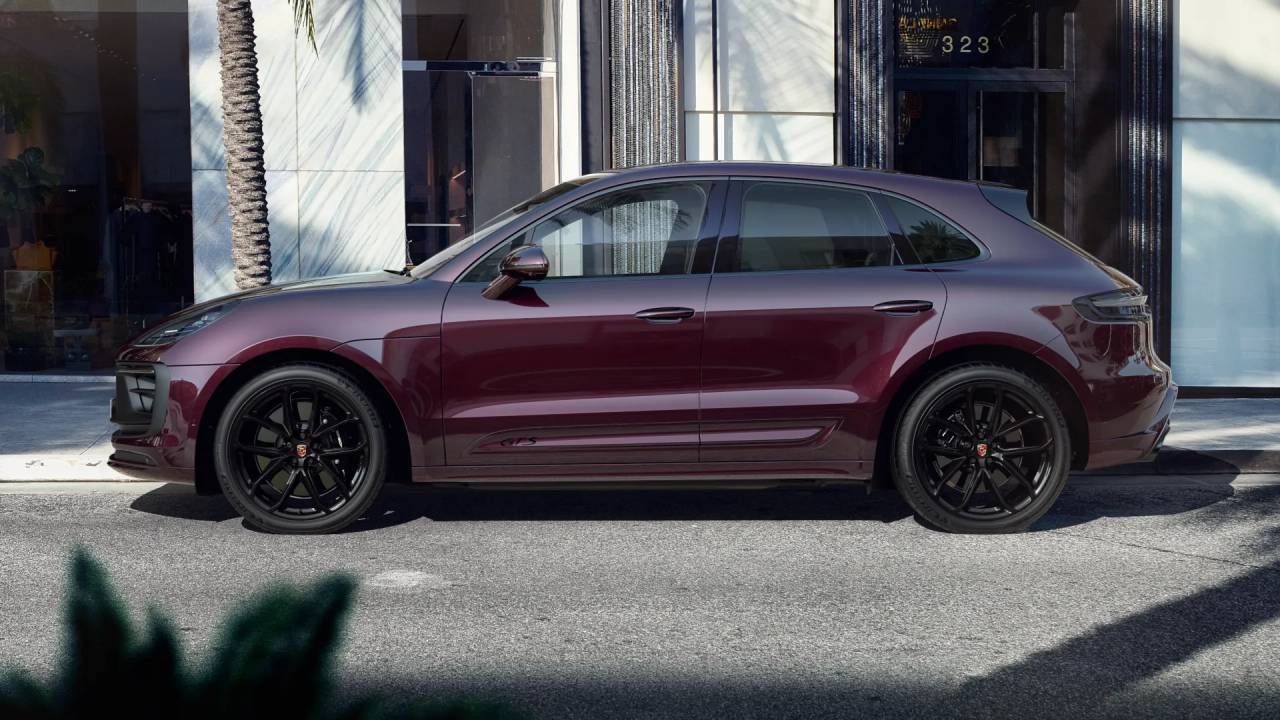 2025 Porsche Macan GTS photo 2