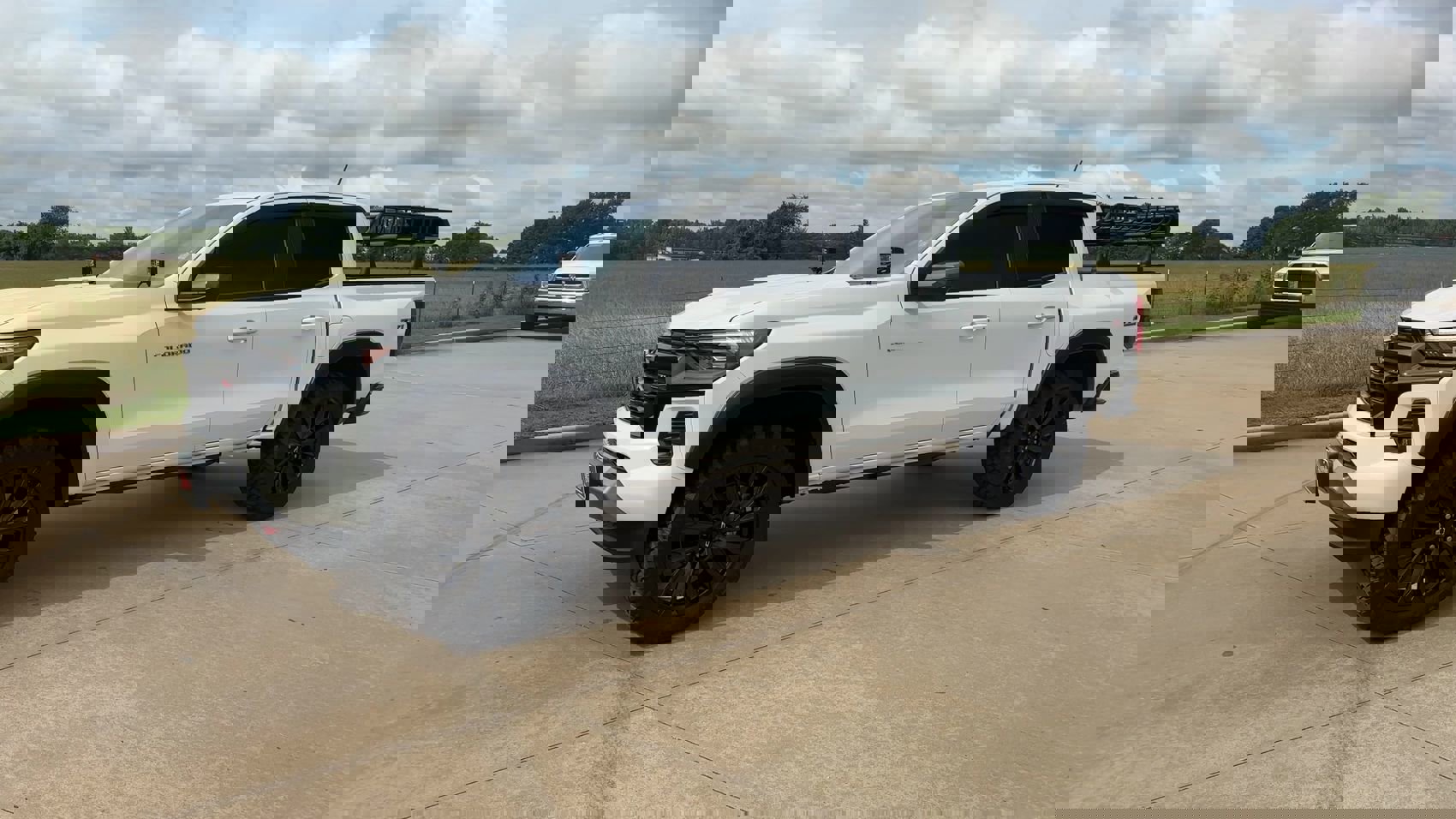 2025 Chevrolet Colorado Z71 photo 4