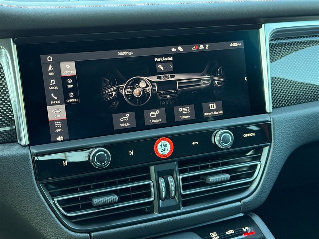 2025 Porsche Macan GTS photo 19