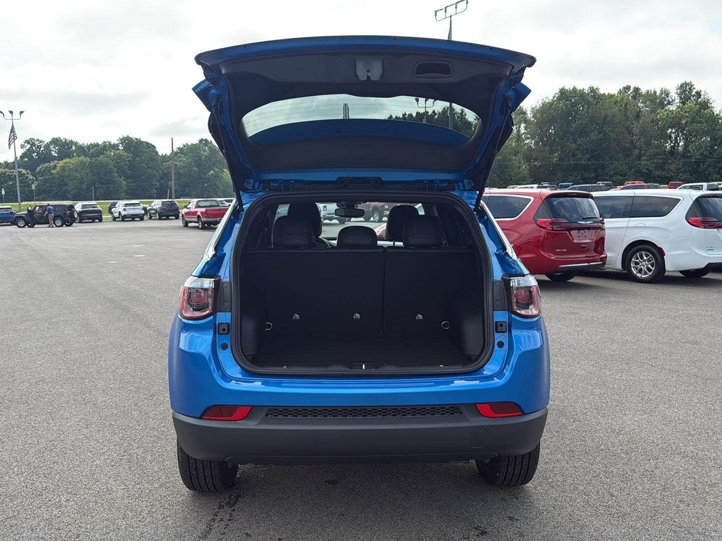 2025 Jeep Compass Latitude photo 10