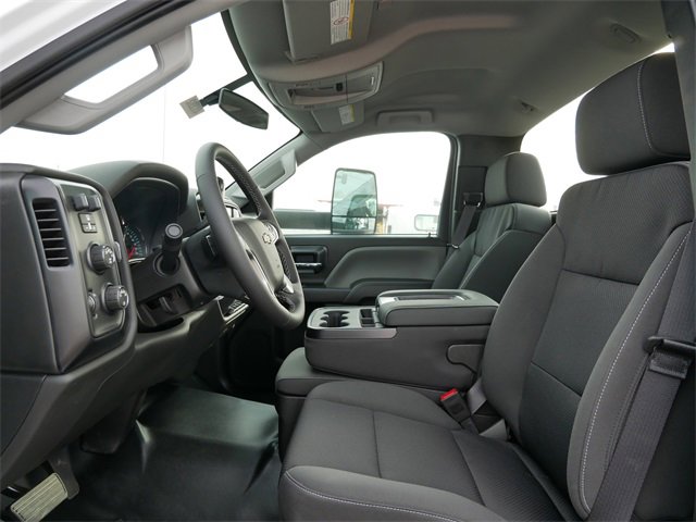 2024 Chevrolet Silverado 5500HD Work Truck photo 4