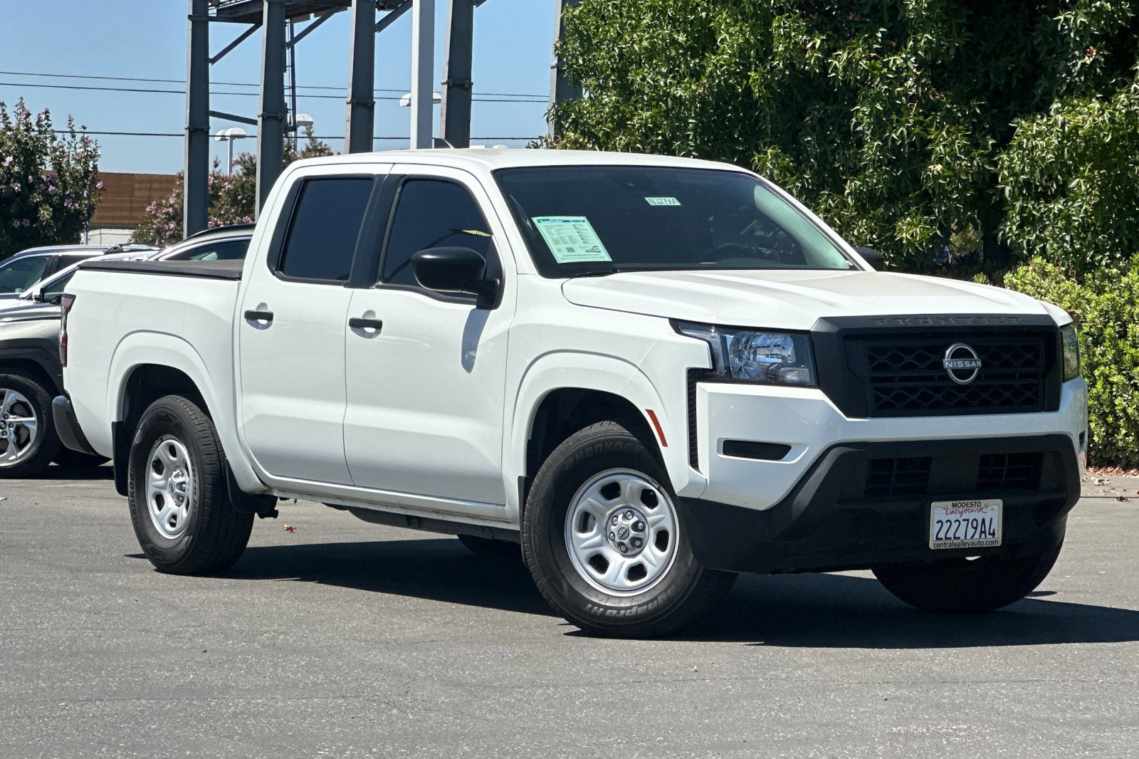 2024 Nissan Frontier S photo 2