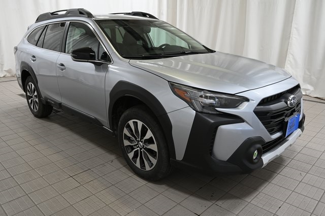 2025 Subaru Outback Limited photo 12