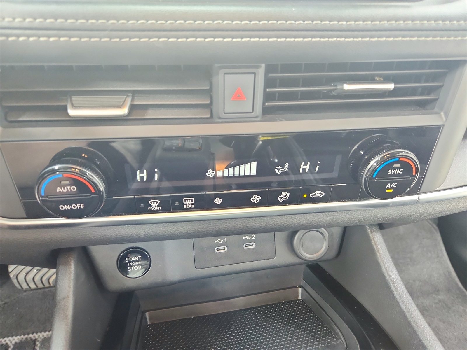 2024 Nissan Rogue SV photo 26