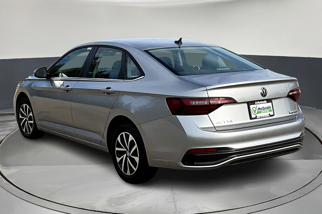 2024 Volkswagen Jetta 1.5T S photo 3