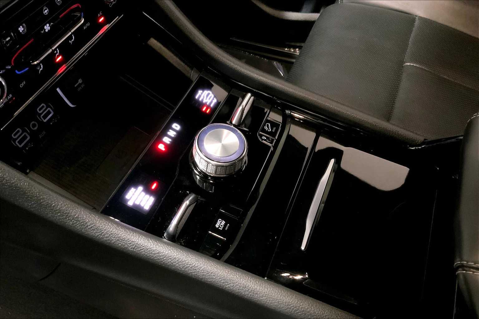 2023 Jeep Cherokee 4xe Overland photo 16
