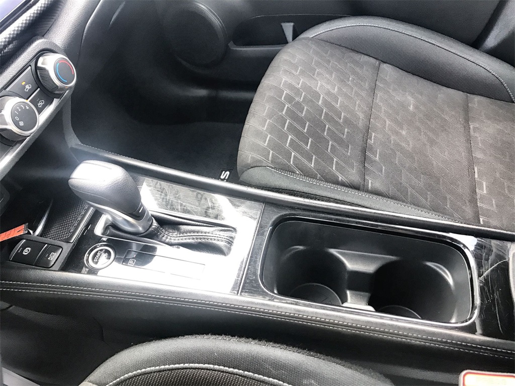 2024 Nissan Kicks SV photo 18