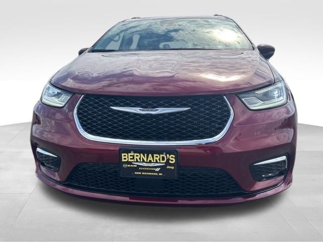 2023 Chrysler Pacifica Touring L photo 2