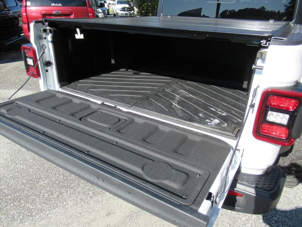 2024 Jeep Gladiator Sport photo 8