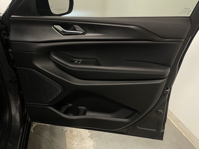 2024 Jeep Grand Cherokee Laredo photo 19