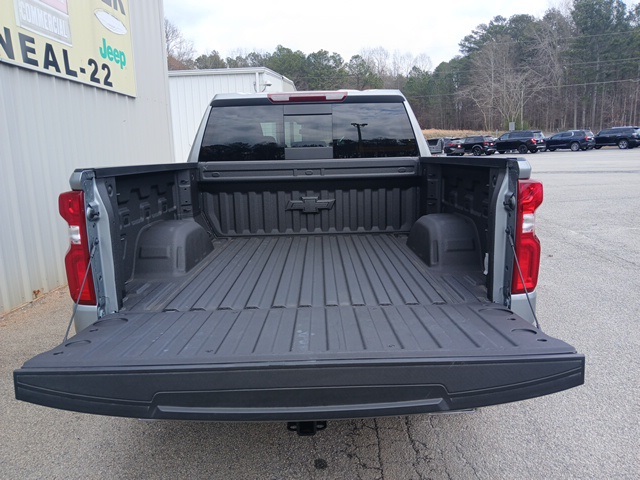 2024 Chevrolet Silverado 1500 RST photo 4