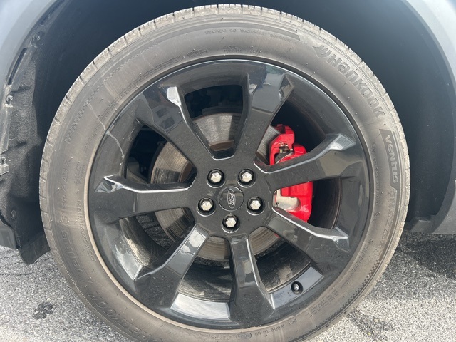 2021 Ford Explorer ST photo 11