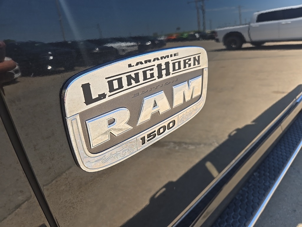 2017 Ram 1500 Laramie photo 20